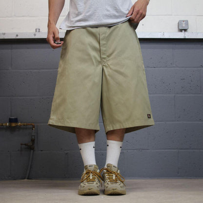 Dickies baggy chino shorts carpenter khaki Chino style skater shorts long wide leg festival