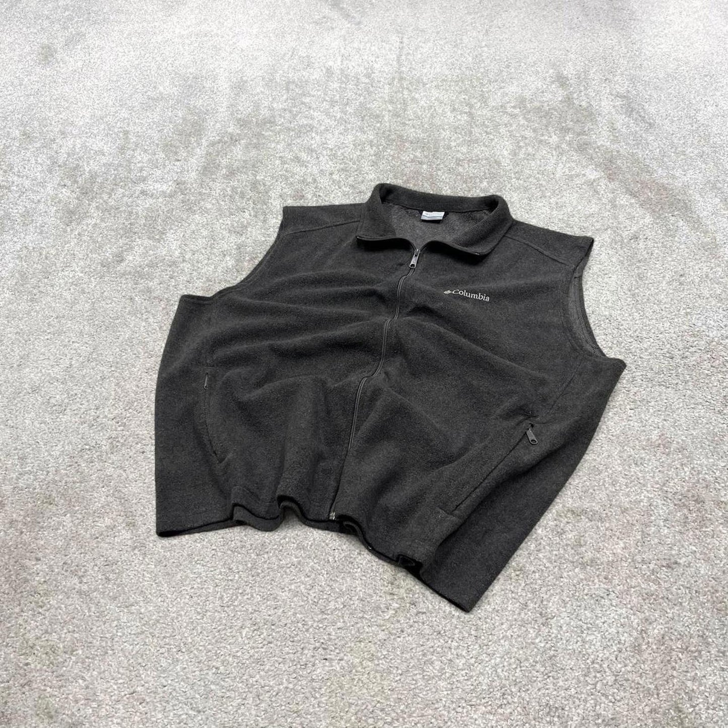 Grey Columbia technical fleece gilet XXL full zip up y2k style autumn
