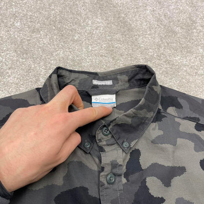 Y2K camo shirt short sleeve Columbia grey Surf style camouflage shirt summer festival