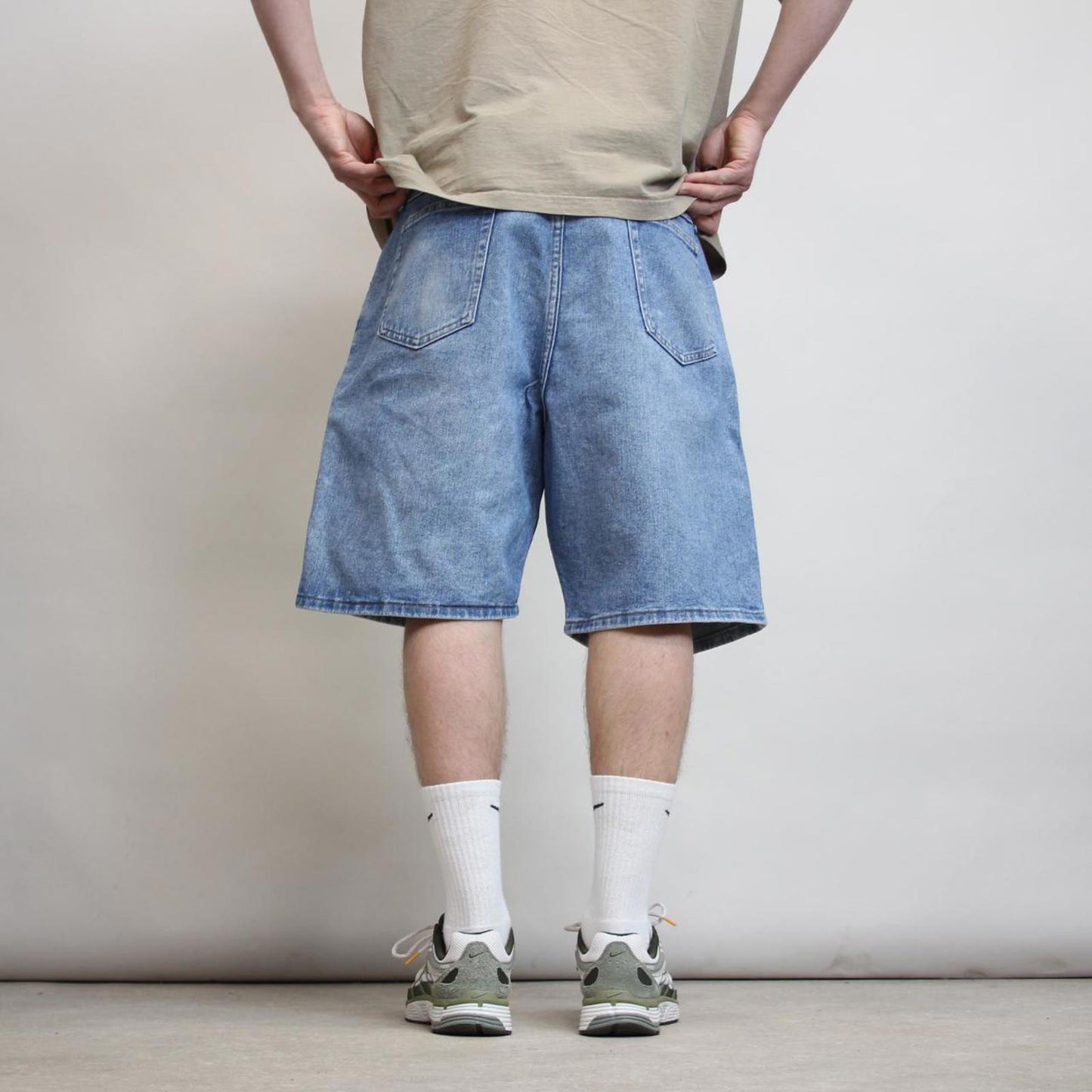 Mens Wrangler jorts W40