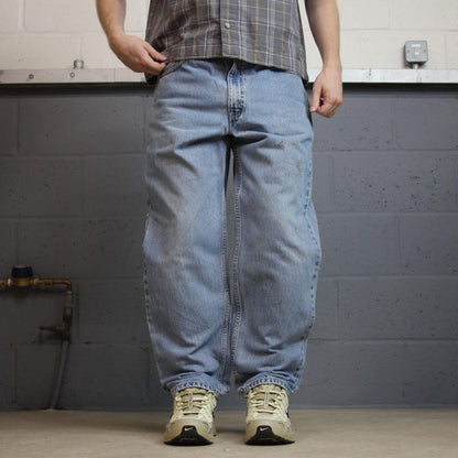 Levi’s 550 relaxed jeans y2k W34L29 blue red tab logo