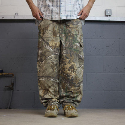 Realtree camo cargo pants Y2K khaki Field & Stream loose fit camouflage pattern