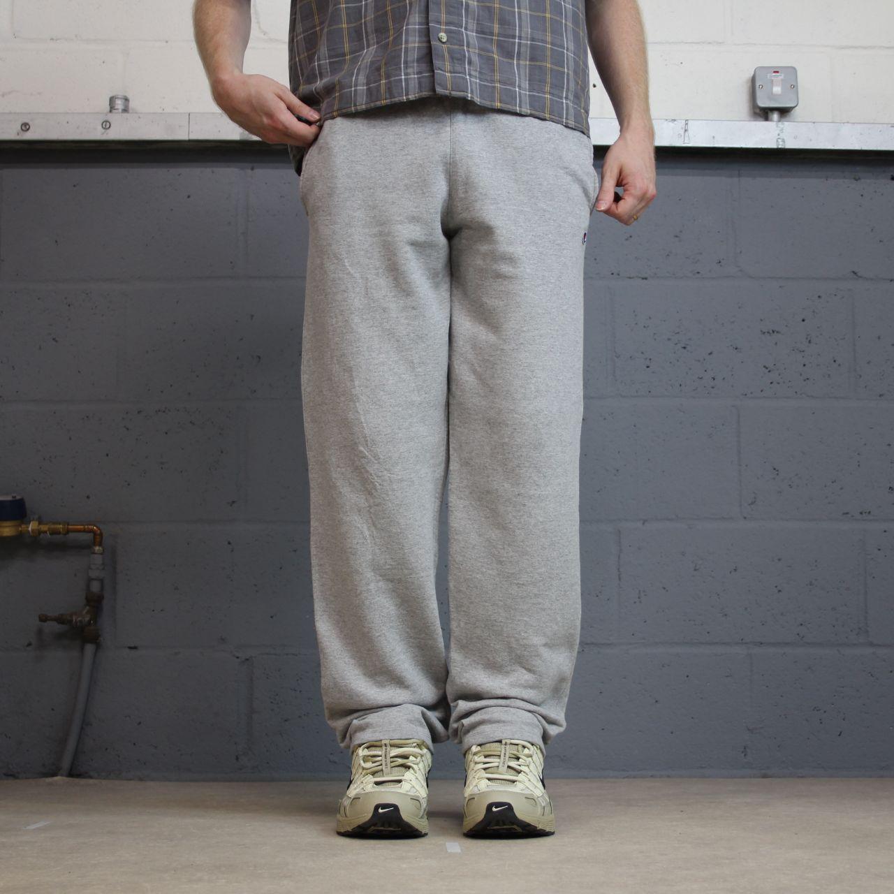 Y2K Champion grey joggers small loose leg Loose casual 2000s style jogging bottoms
