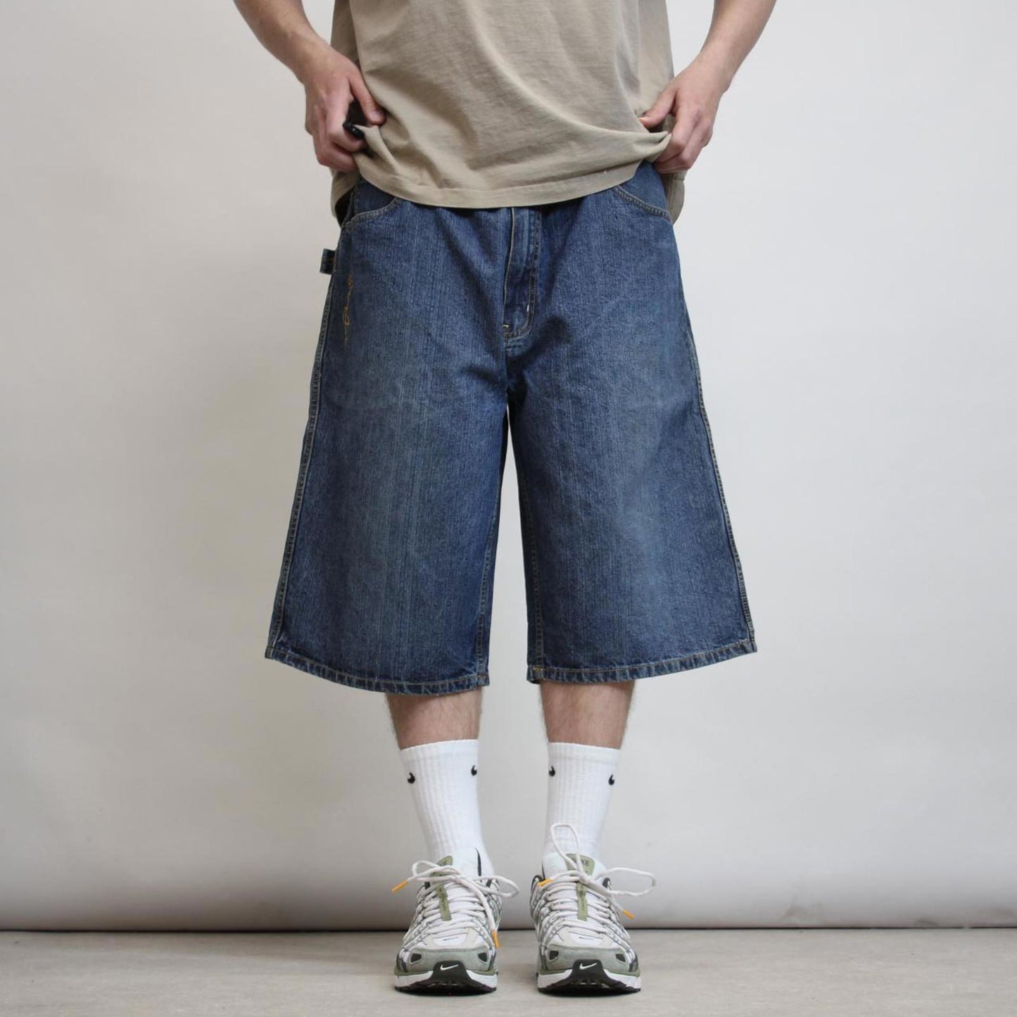 Mens baggy Sean John carpenter jorts W38