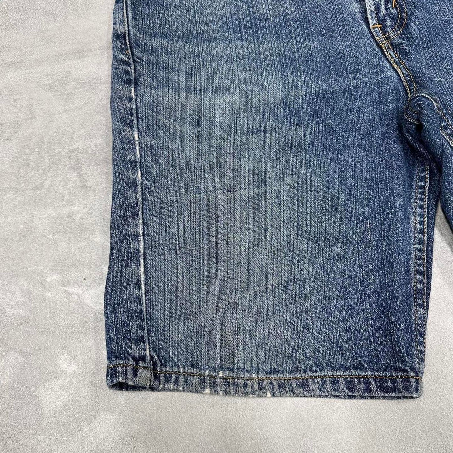 Mens Levi’s 505 jorts W33