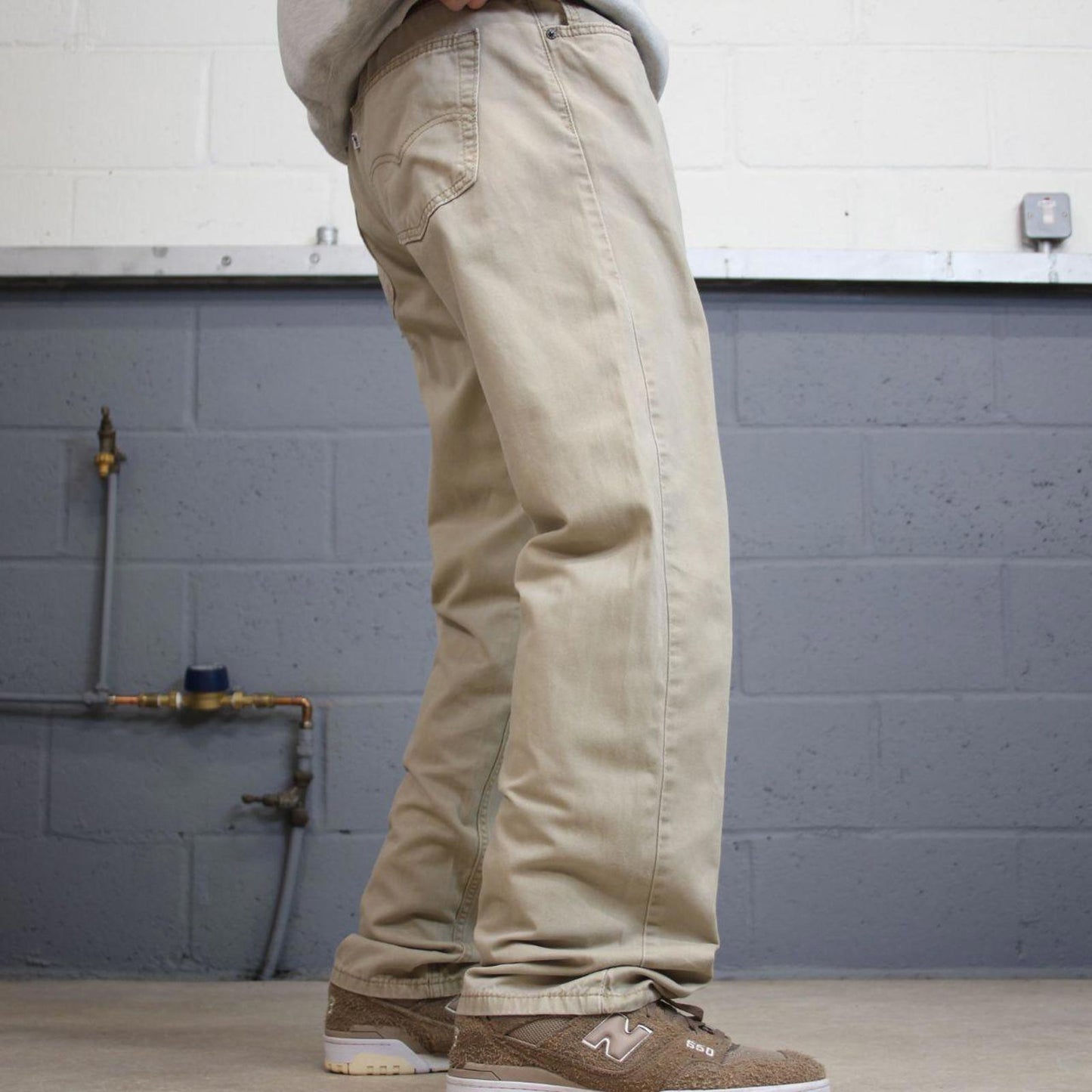 Levis 505 jeans straight leg W36L32 beige loose y2k style pants red tab logo
