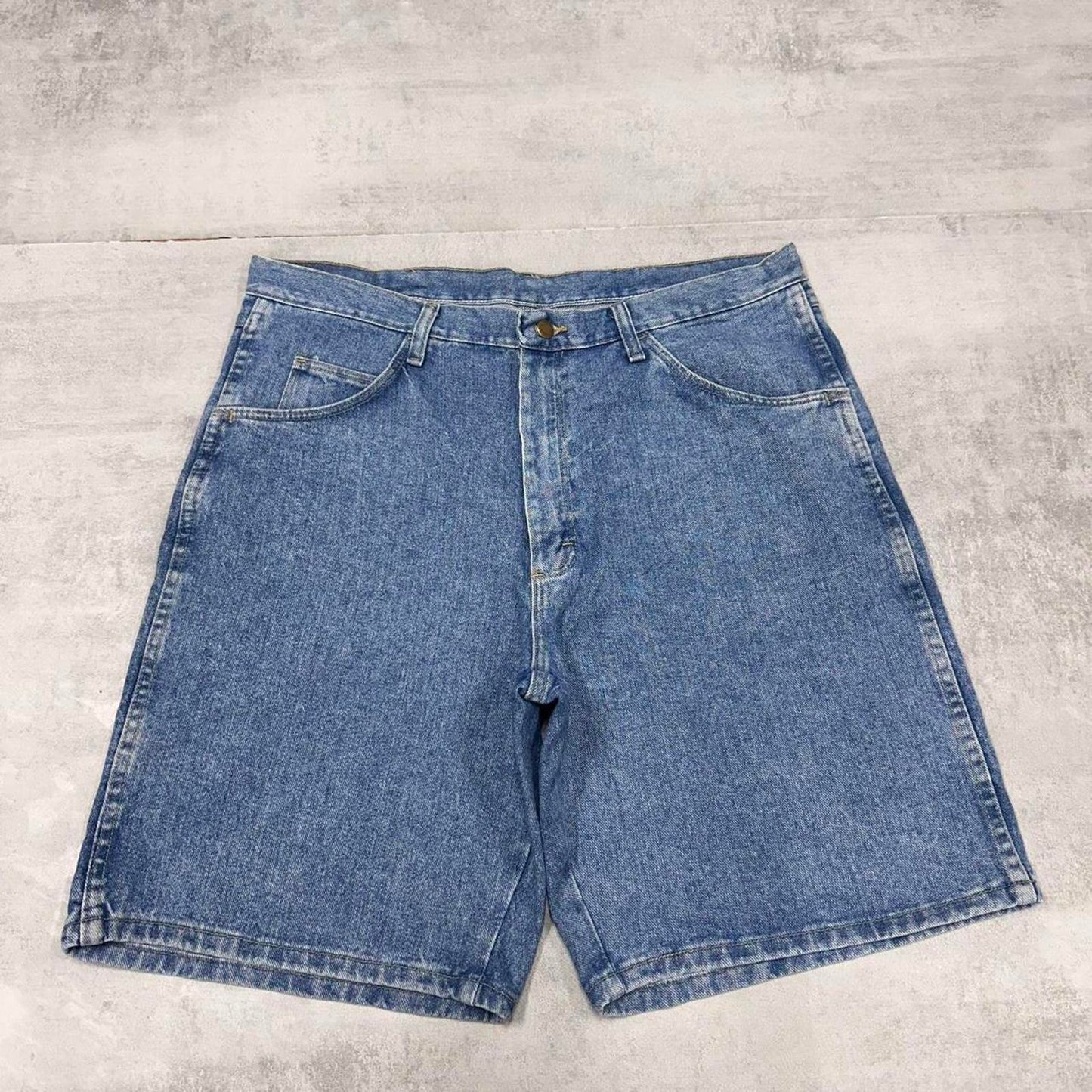 Mens blue denim Wrangler jorts W38