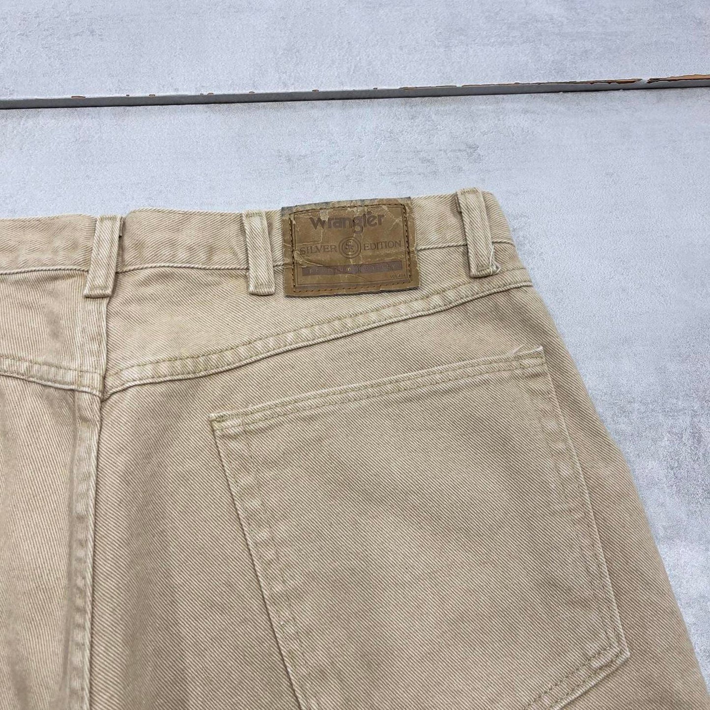 Vintage baggy stone Wrangler jorts W34
