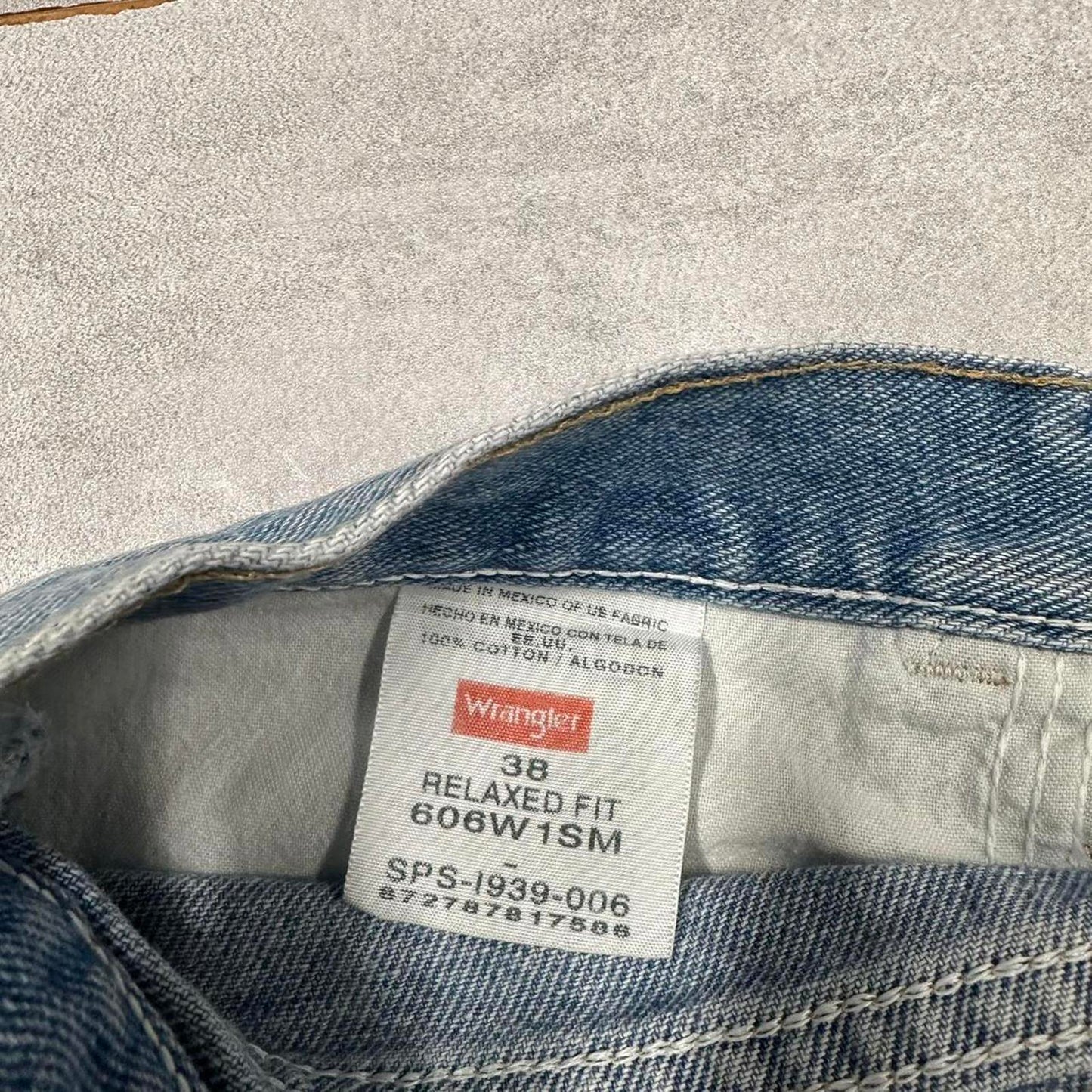 Mens Baggy Wrangler jorts W38