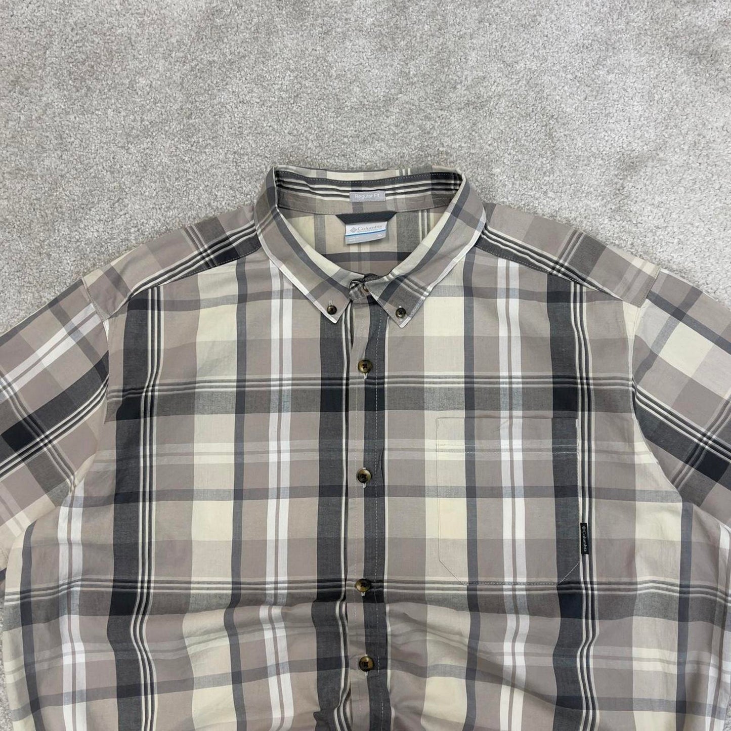 Beige checkered Columbia technical shirt XL men's short sleeve button up autumn y2k style