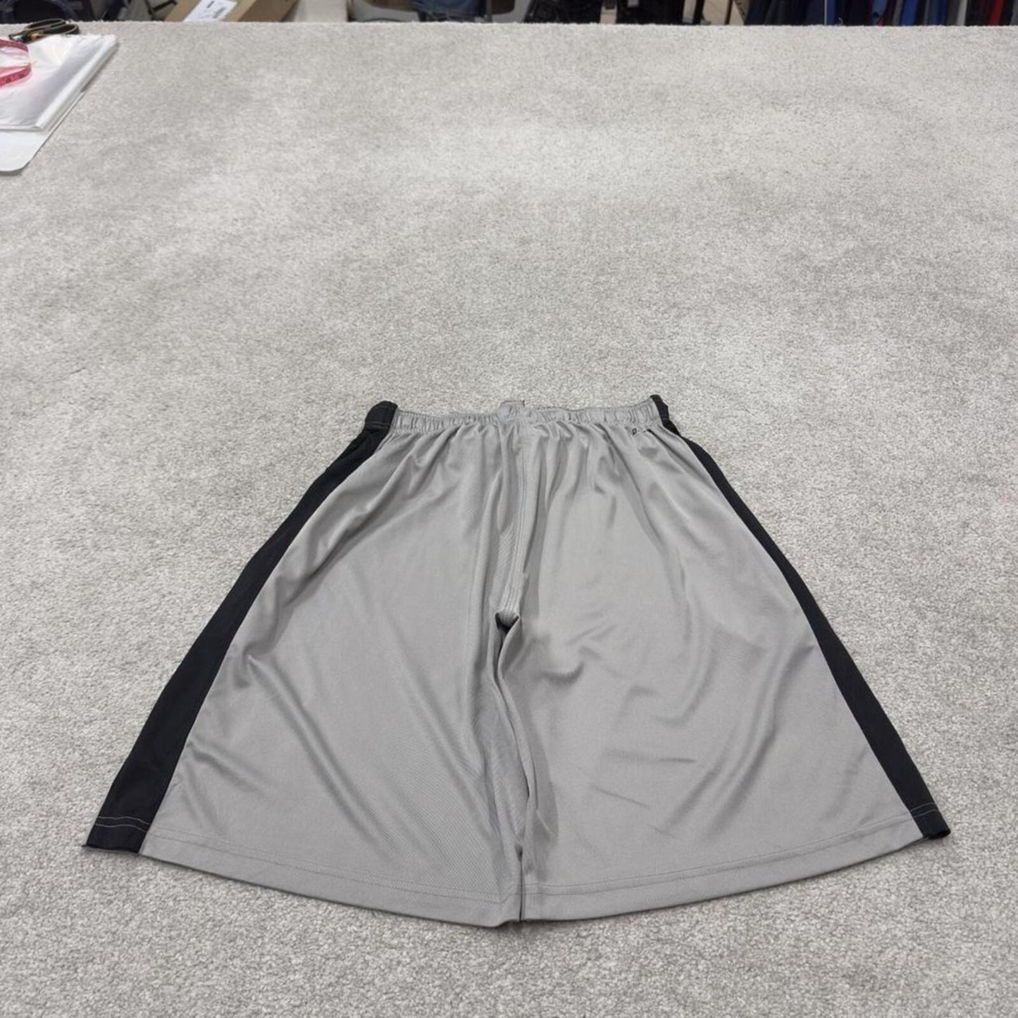 Loose Nike sports shorts y2k grey Casual style comfy loose floaty summer gym shorts