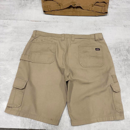 Beige baggy Dickies cargo shorts W40