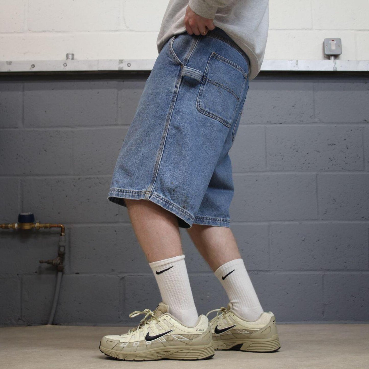 Denim carpenter shorts cargo loose blue Workwear style surf festival jorts
