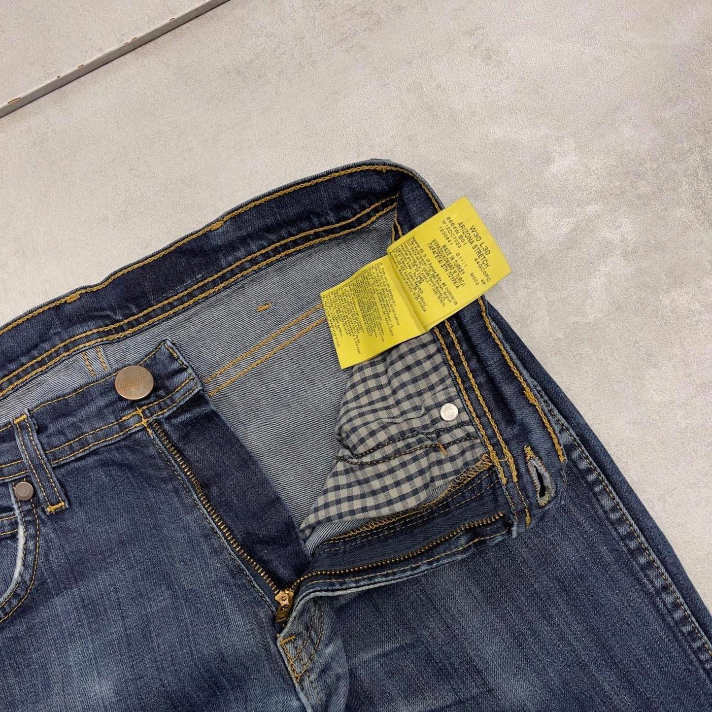 Vintage Wrangler jeans W30L30 mens blue 5 pocket straight leg denim jeans