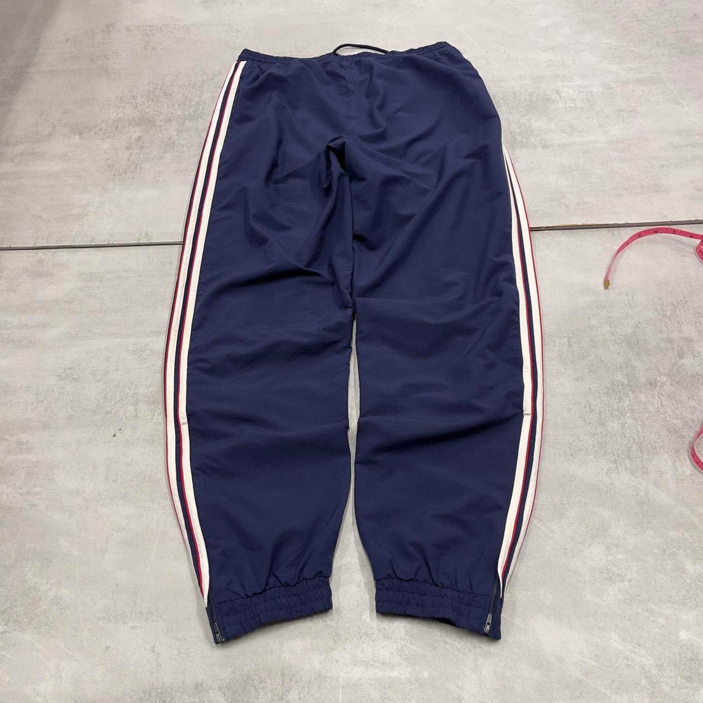 Navy Adidas trackies L y2k style sportswear track pants embroidered logo side stripe design