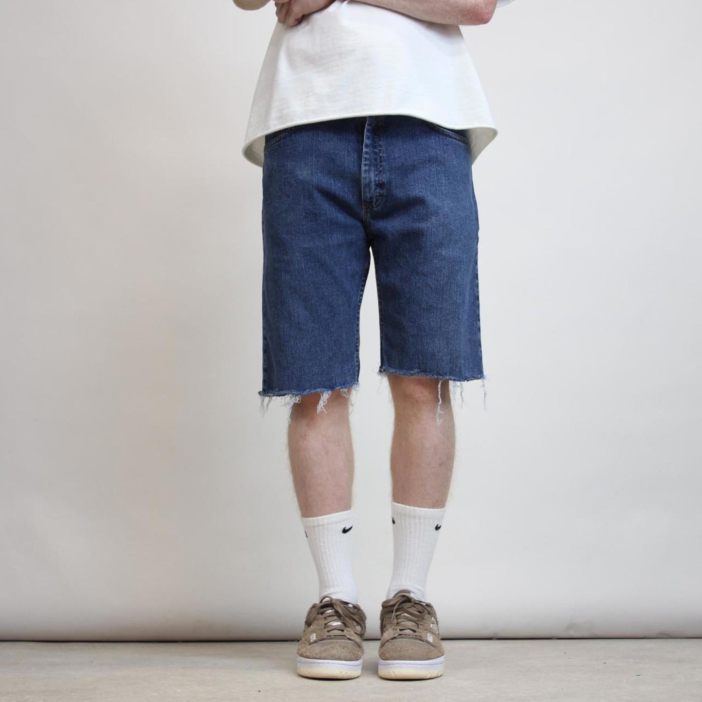 Loose Wrangler jorts W34