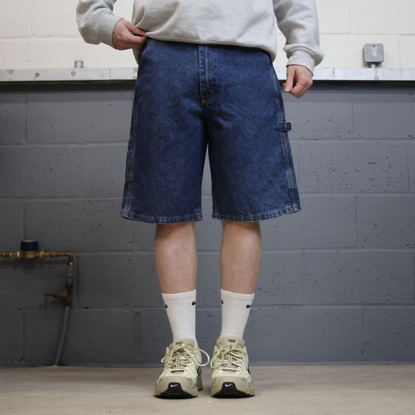 Denim cargo shorts carpenter blue Old Mill skater style summer festival cargo jorts