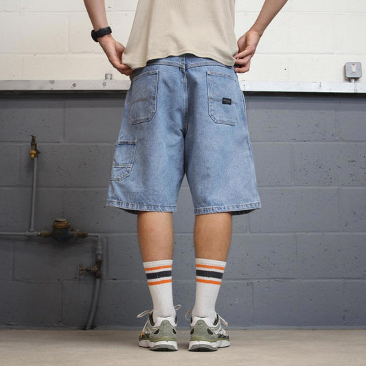 Baggy Wrangler carpenter jorts W36