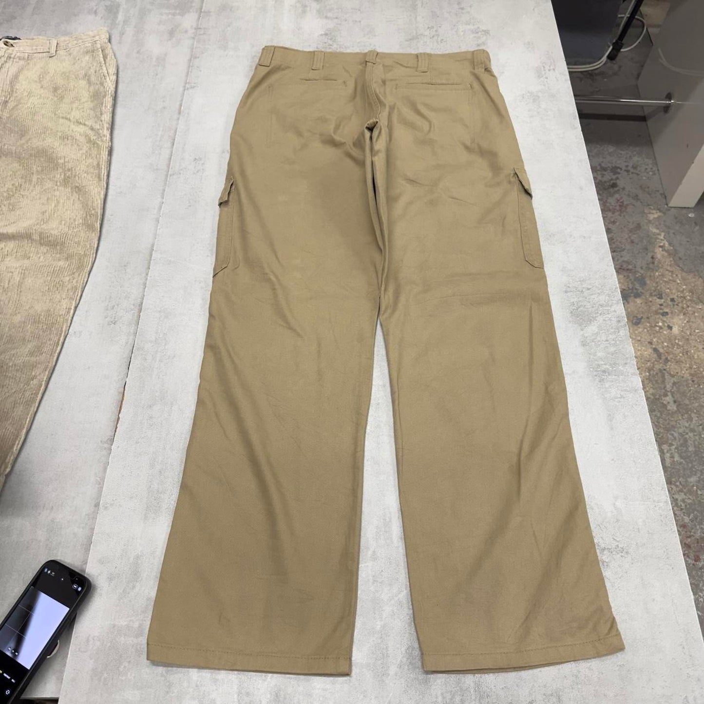 Wrangler cargo pants W34 L32 khaki loose relaxed skater cargos