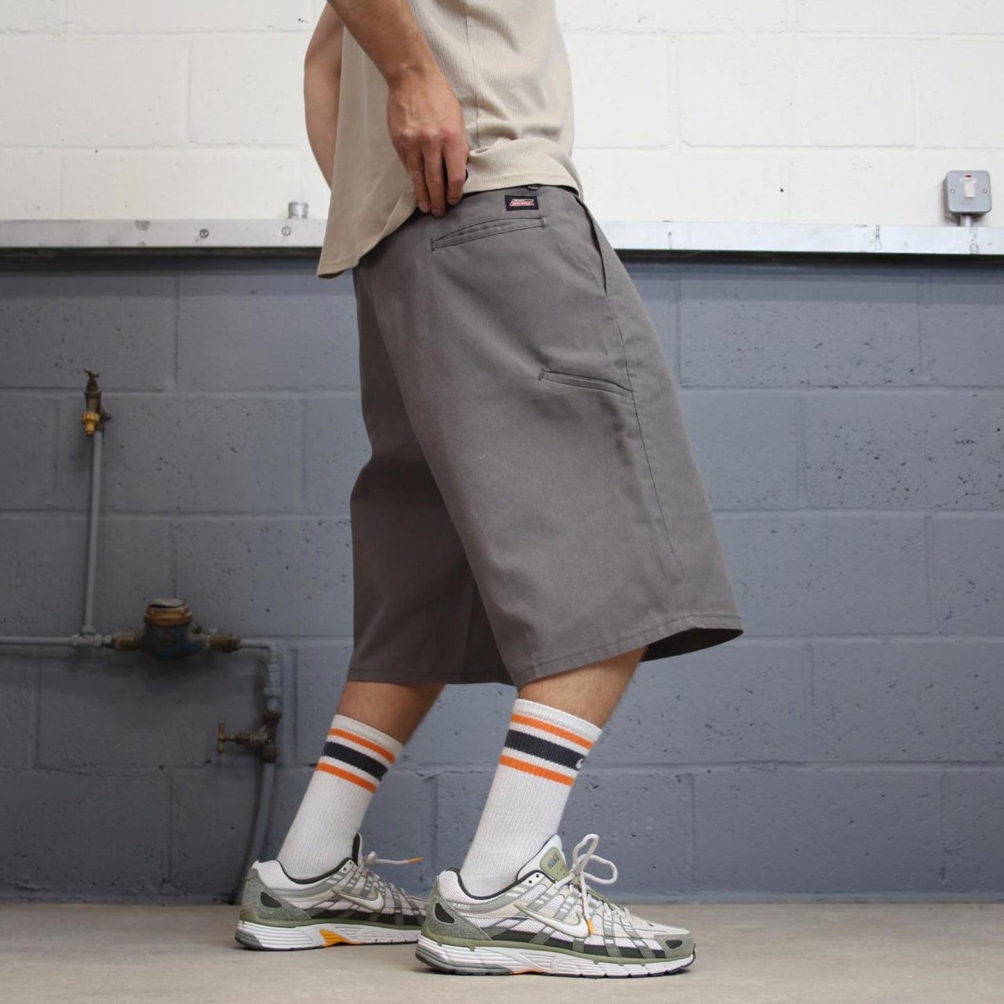 Baggy Dickies carpenter shorts W42 Loose baggy chino style skate shorts
