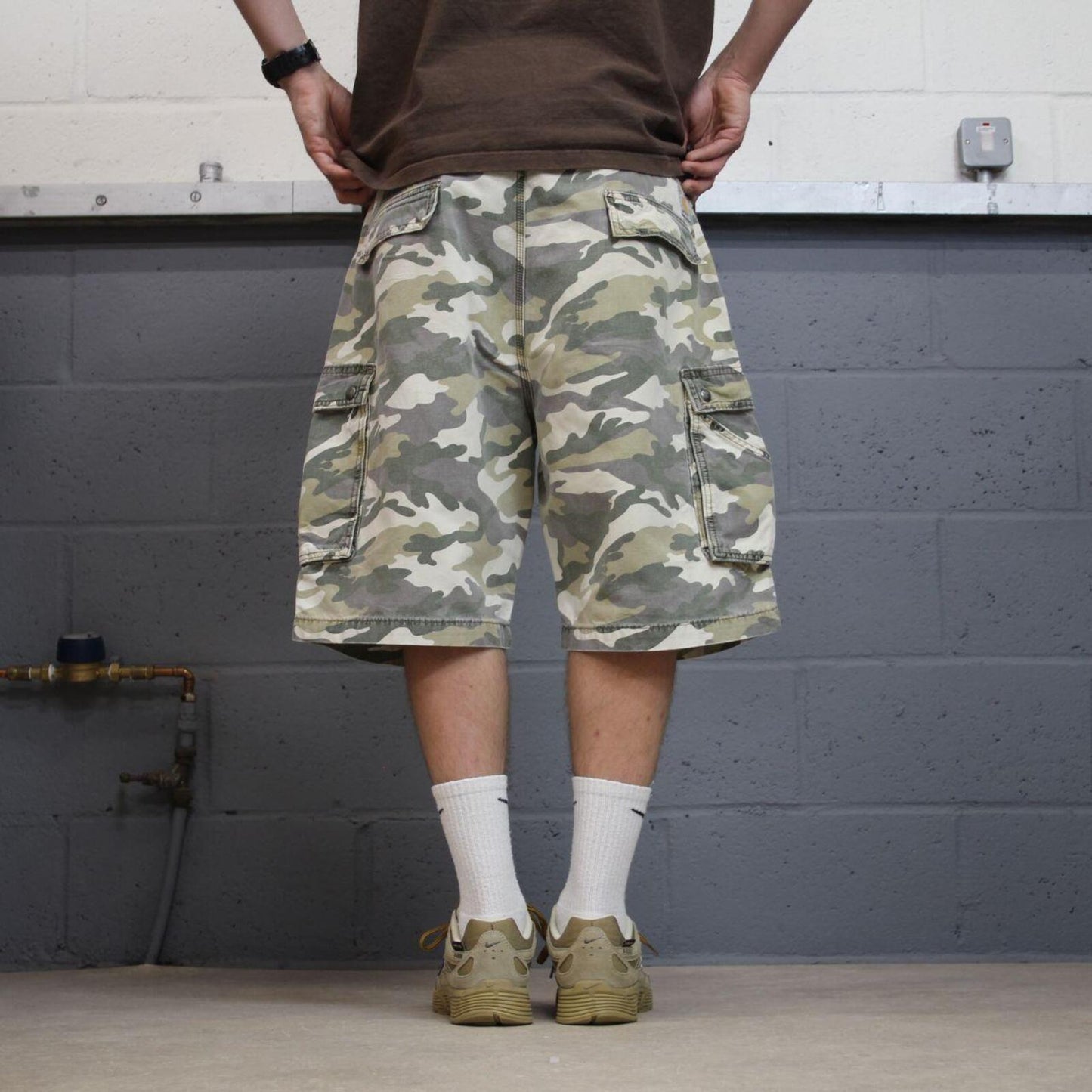 Carhartt baggy camo cargo shorts canvas green Camouflage relaxed fit skate style summer shorts