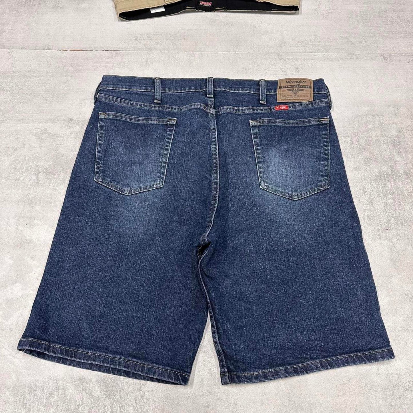 Mens Wrangler jorts W36