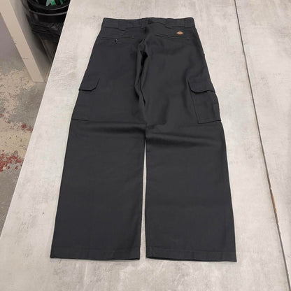 Baggy black Dickies cargo trousers W30L30