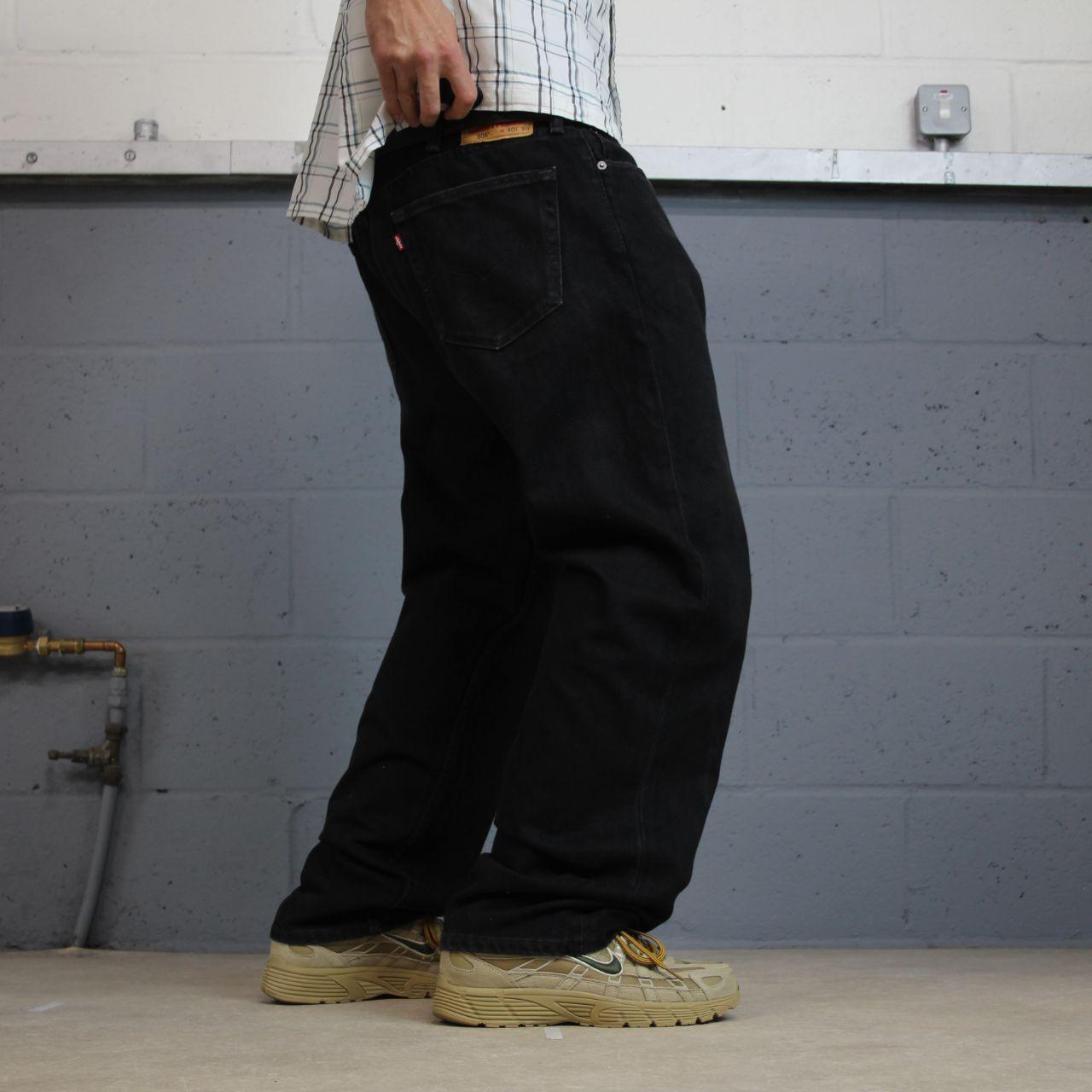 Black Levi’s 505 jeans y2k W40L30 Levi’s straight leg 505 red tab logo pants