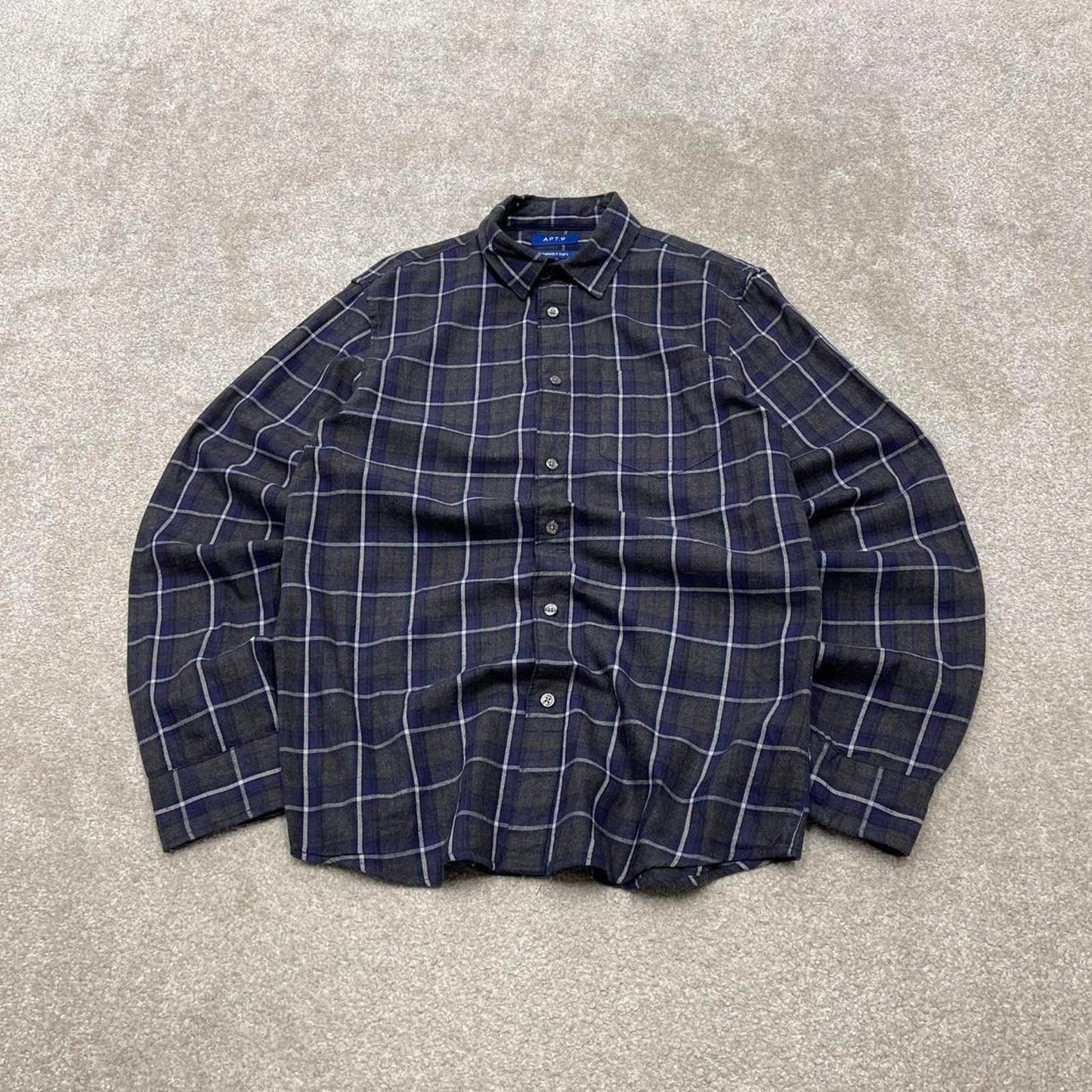 Checkered plaid flannel shirt autumnal XL grey APT. 9 men's long sleeve button up y2k style
