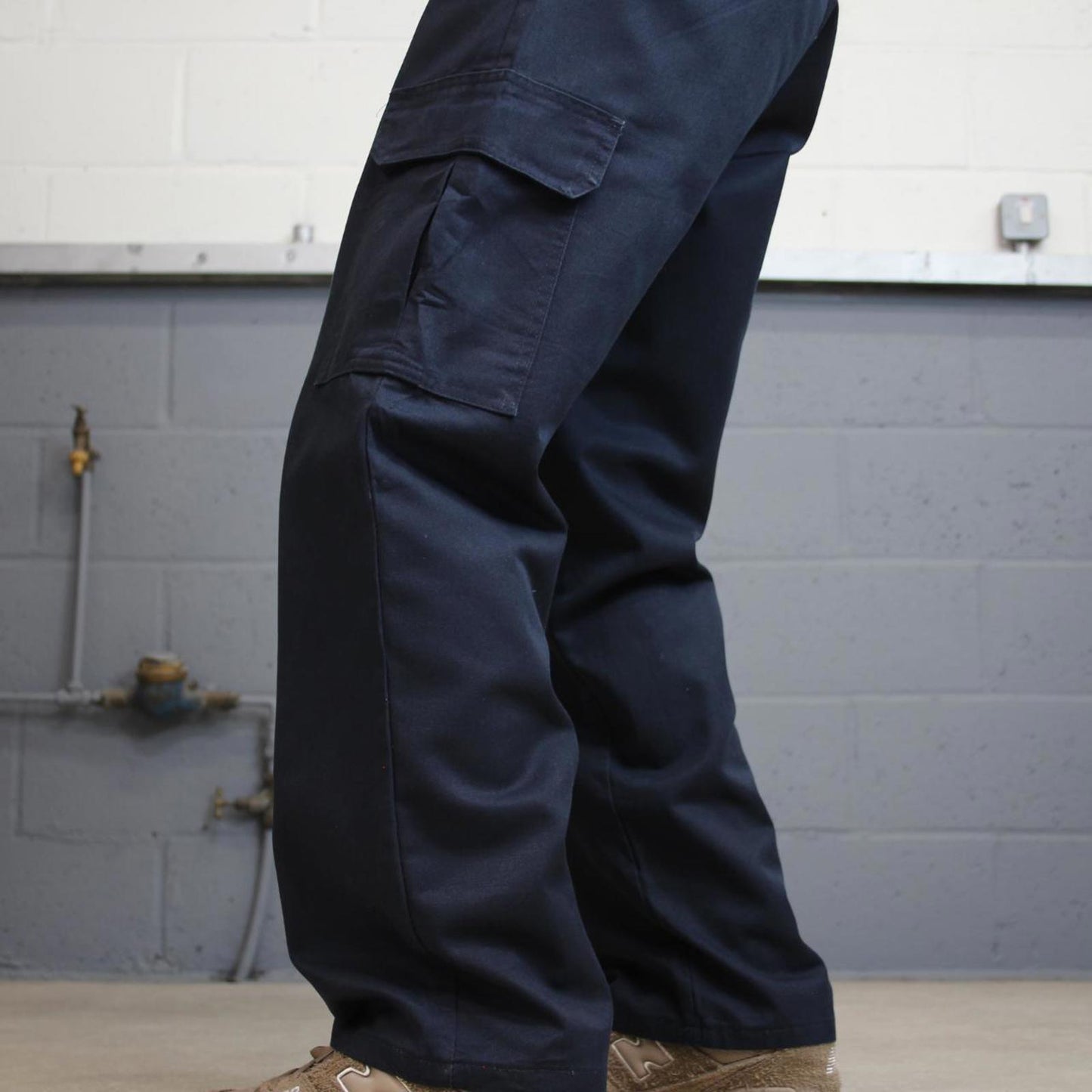 Navy Dickies cargo trousers W34L30 loose utility pocket cargo skater style