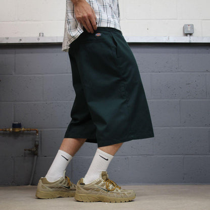 Dickies baggy chino shorts carpenter green Chino style skater shorts long wide leg festival