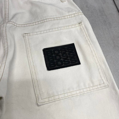 White vintage BOSS jeans W32 L33