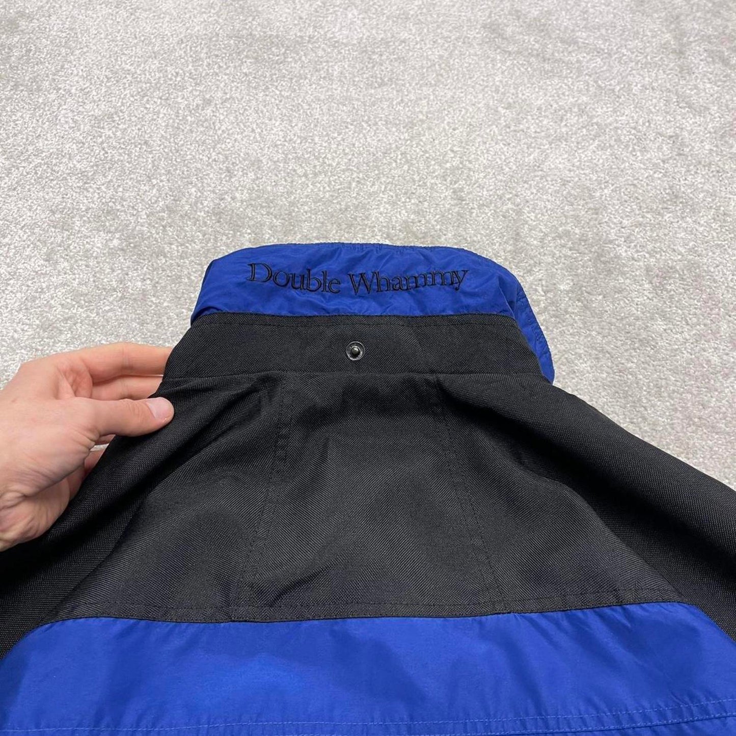 Y2K Columbia technical windbreaker jacket navy Adjustable walking tech coat with black panels