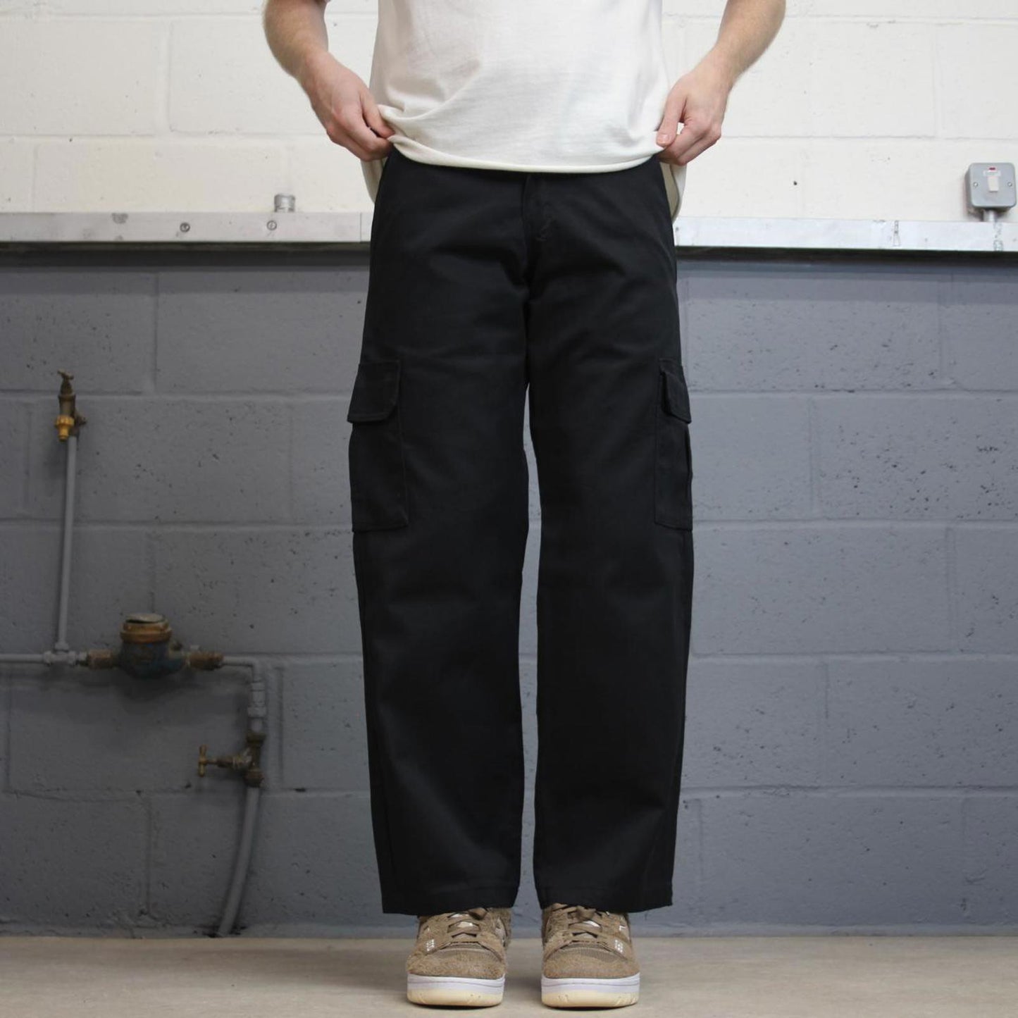 Baggy black Dickies cargo trousers W30L30