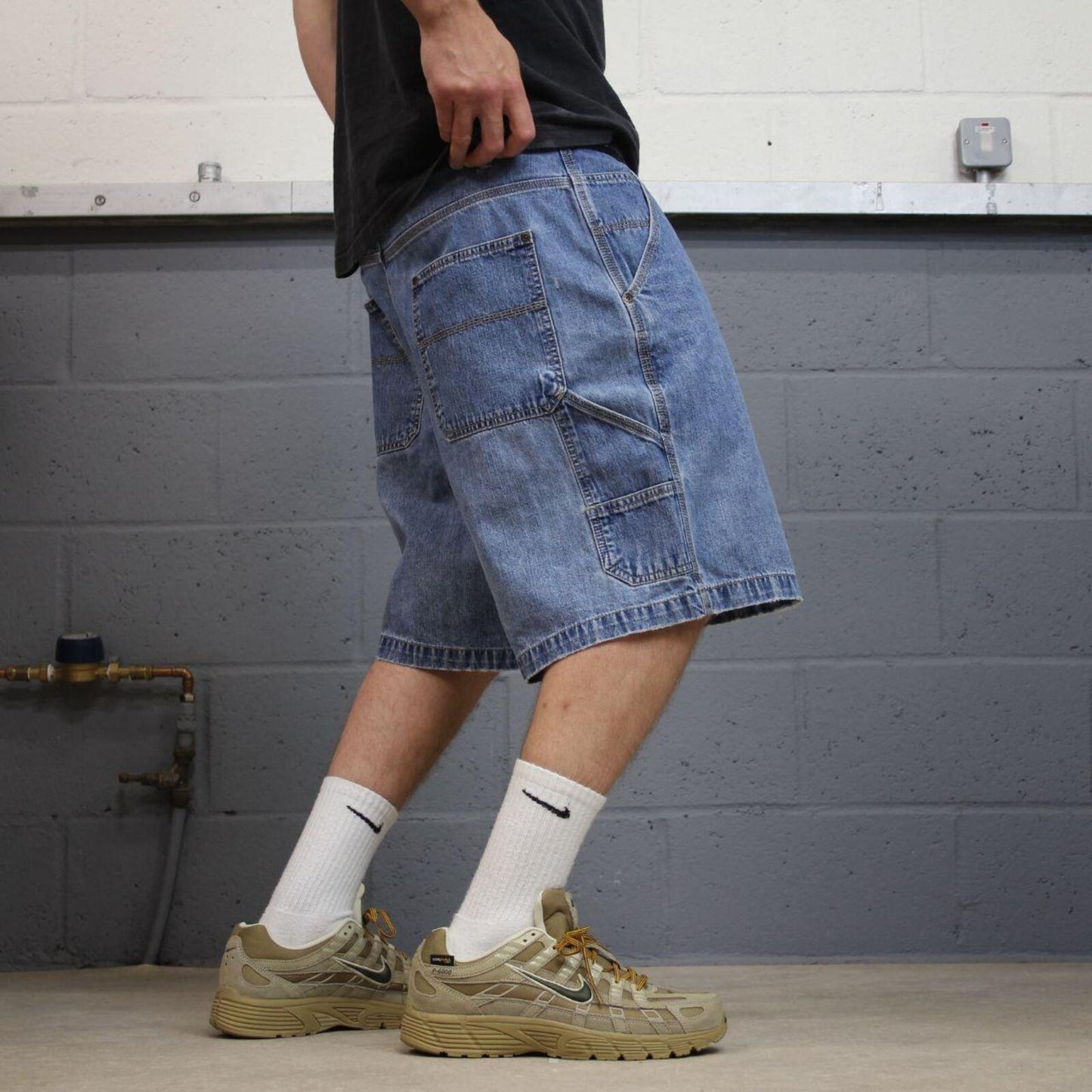 Baggy denim shorts carpenter blue Cherokee skater style summer festival cargo jorts