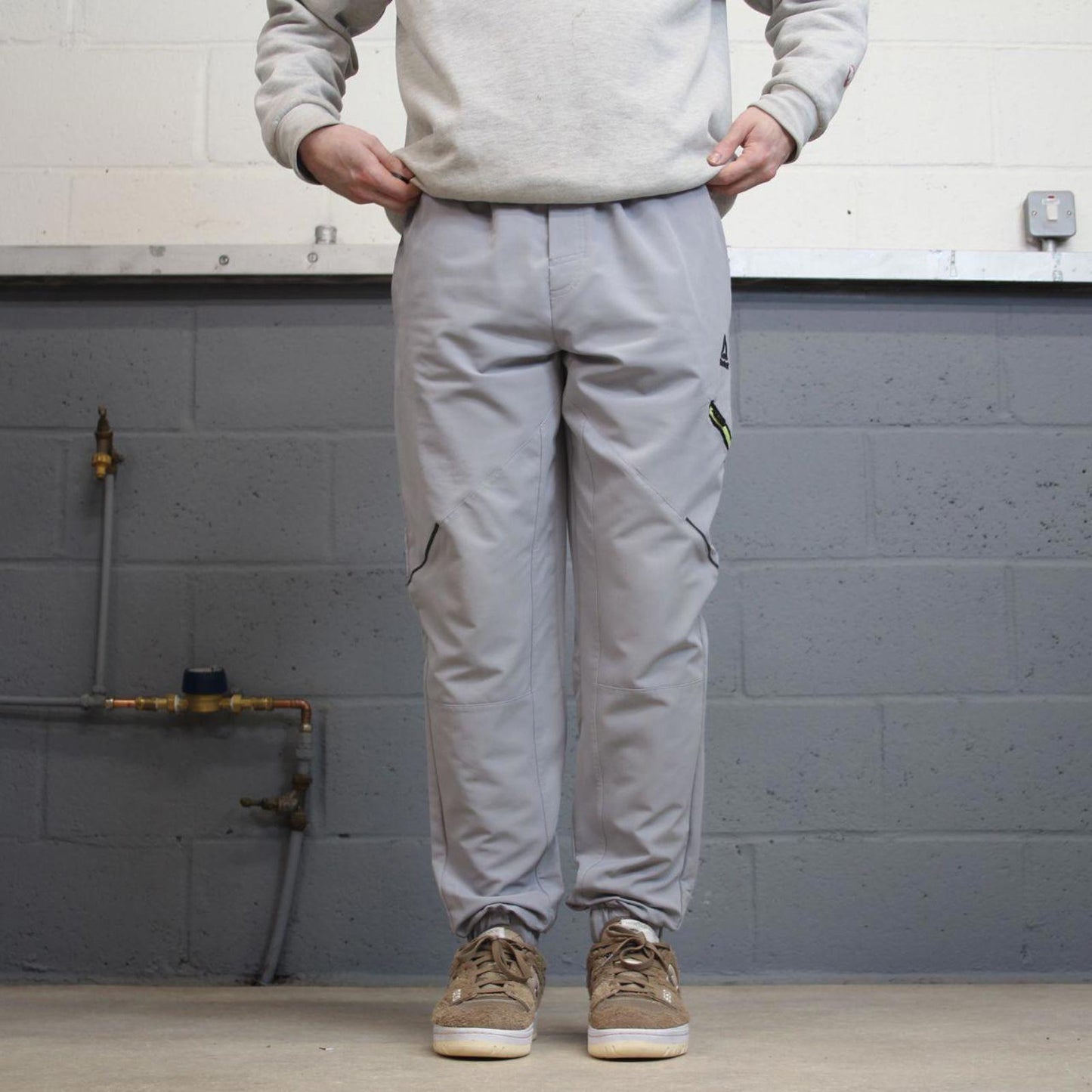 Vintage 00s Reebok tracksuit bottoms grey Medium loose y2k style joggers track pants trackies
