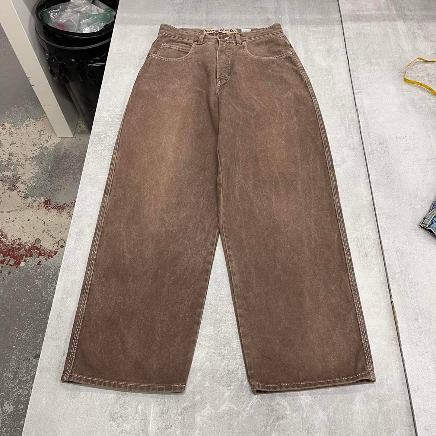 Mens baggy Twenty Six Red jeans W31 L32