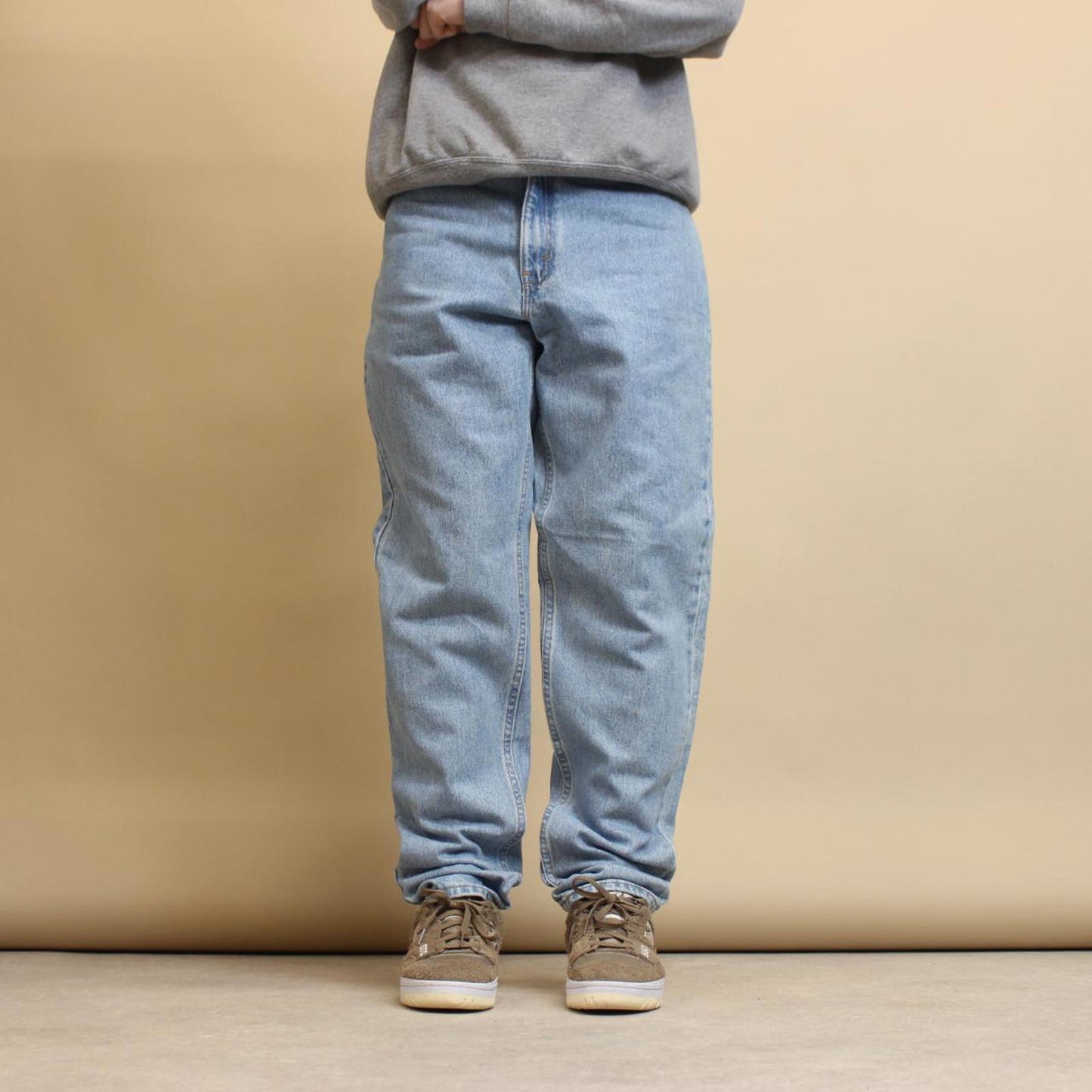 Blue Levi's 550 jeans size 12 (W30L33) relaxed fit taper leg denim jeans