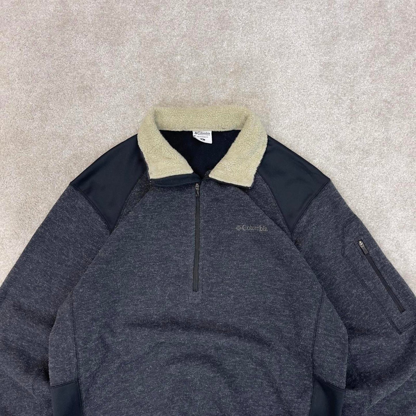 Grey Columbia technical fleece Medium 1/4 zip up y2k style autumn Omni-Shield