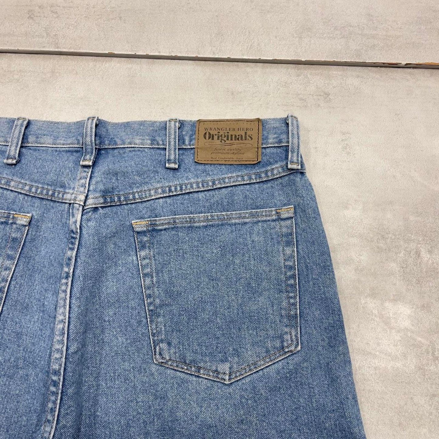 Blue Wrangler jorts W36
