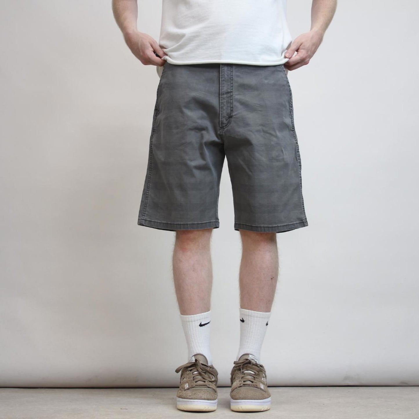 Baggy Wrangler carpenter shorts W34