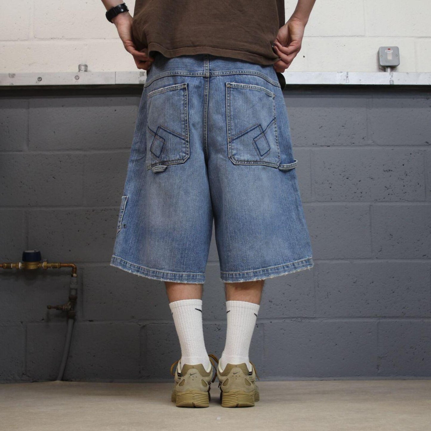JNCO extra baggy denim shorts carpenter blue Premium embroidered skater style cargo jorts