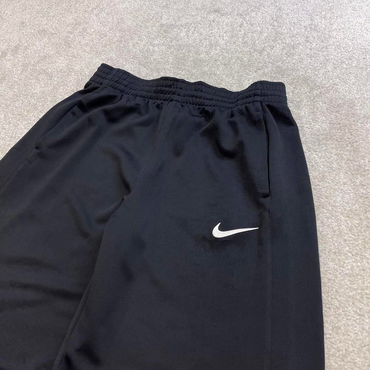 Black baggy Nike trackies Medium y2k style Dri-Fit joggers print Swoosh logo track pants