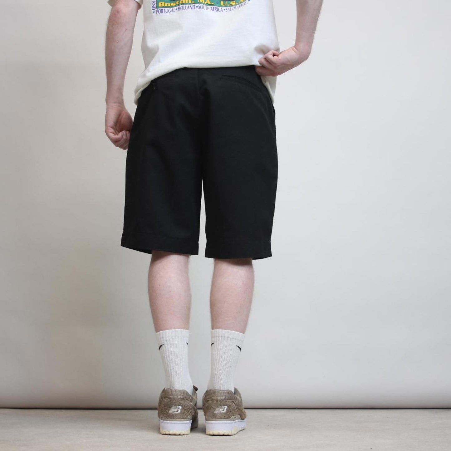 Black loose skate shorts W34