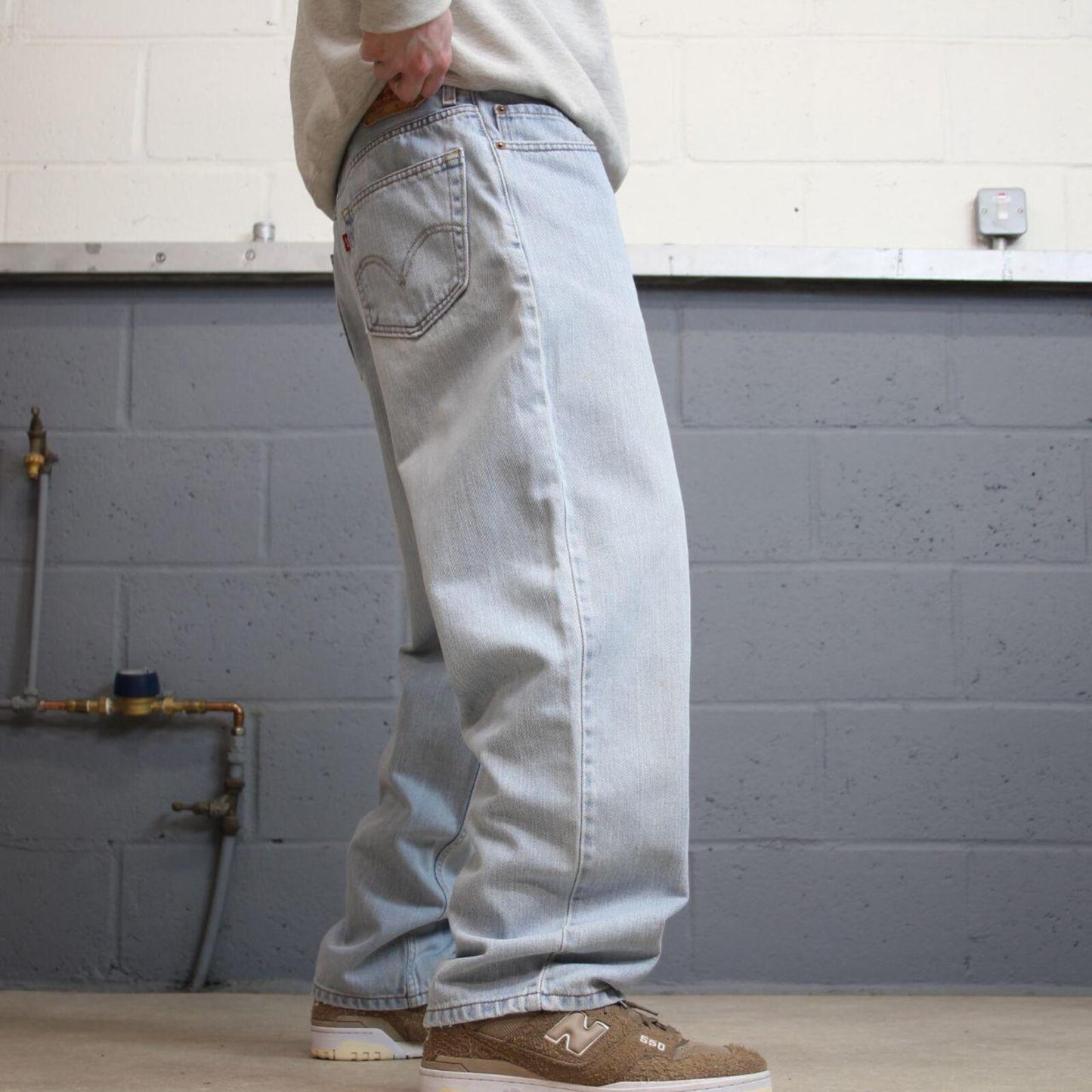 Baggy y2k Levi’s jeans 550 washed blue Loose relaxed fit 00s denim pants red tab logo