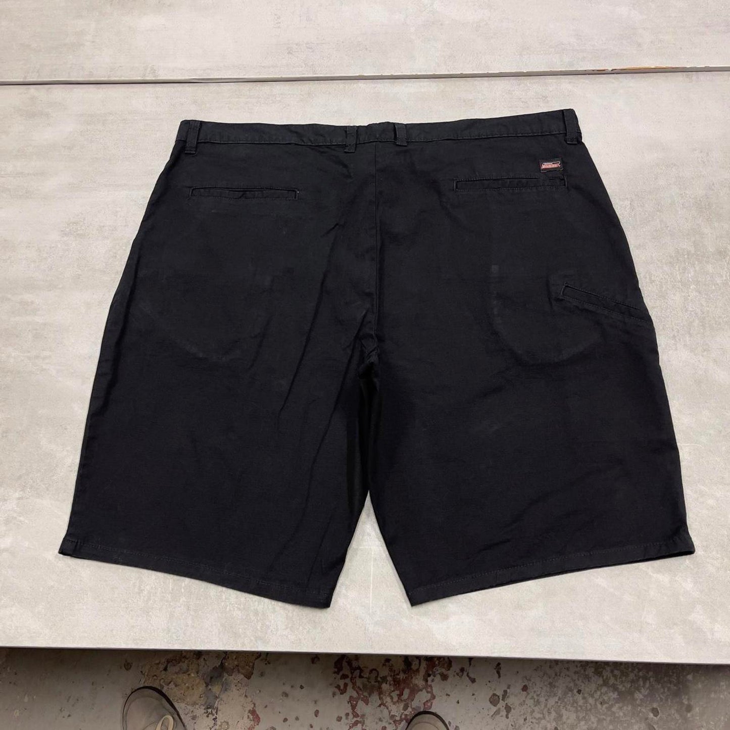 Baggy Black Dickies carpenter shorts W42