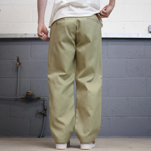 Khaki Dickies 874 Pants W34L30 loose original fit twill chino style skater pants