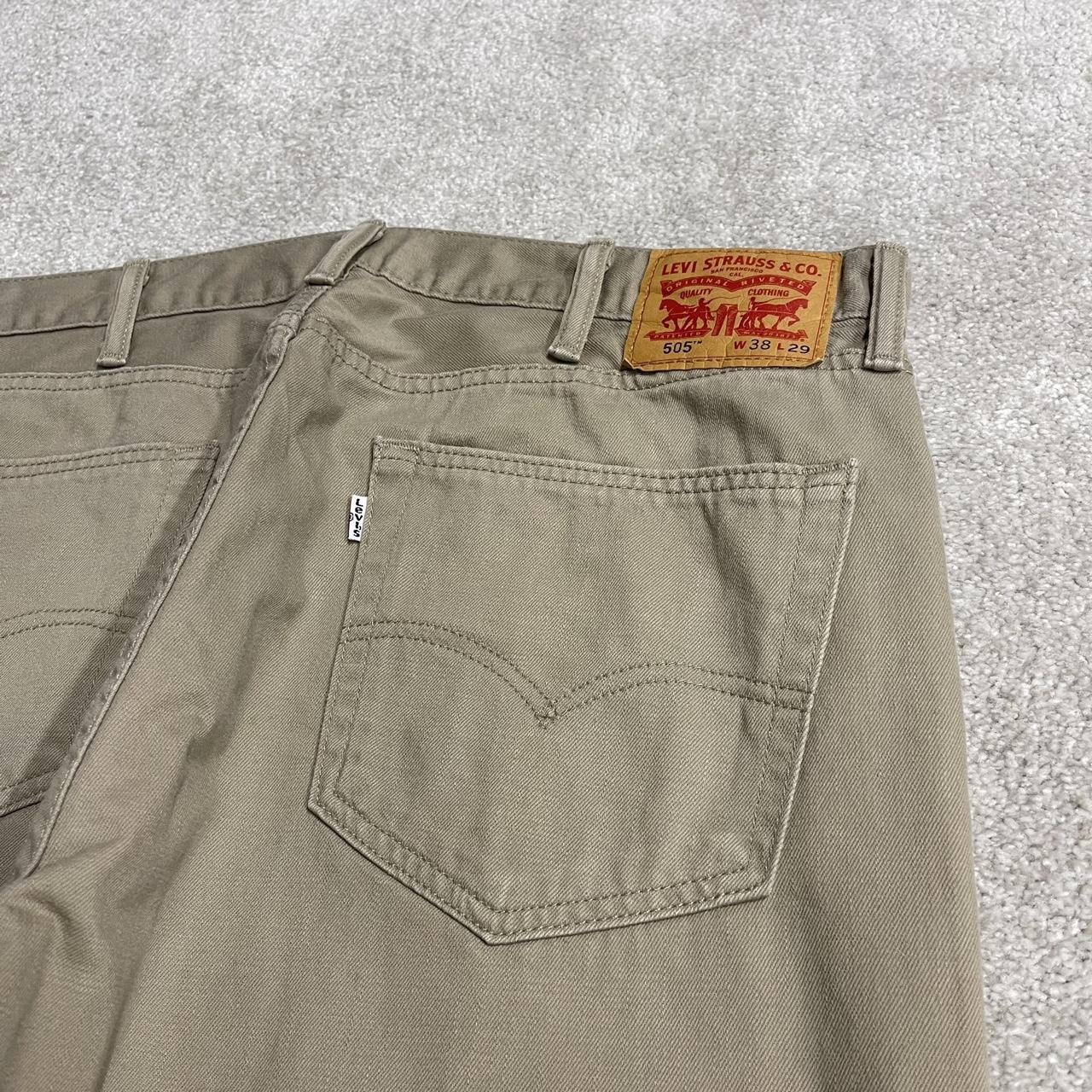 Y2K Levi’s 505 jeans straight leg khaki beige Straight fit 5 pocket pants belt loops white tab logo