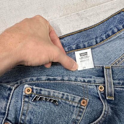 Baggy fit Levis jorts W34