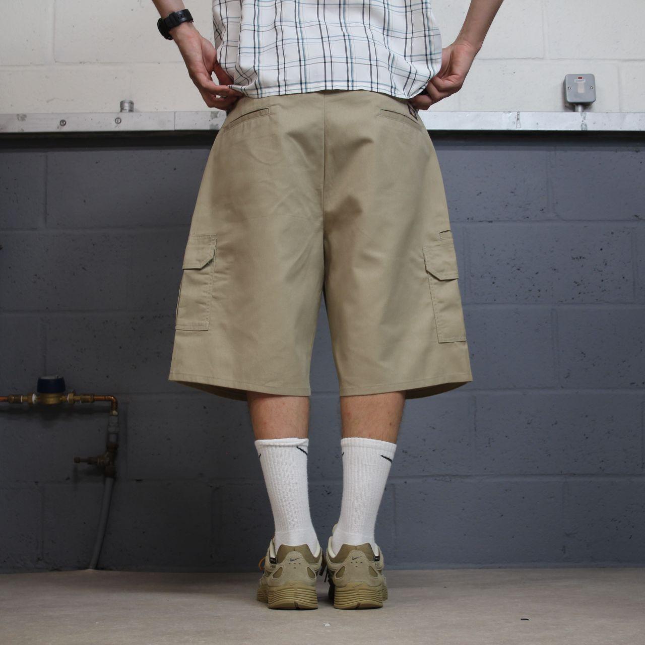 Dickies cargo chino shorts utility khaki Chino skater / surf shorts loose relaxed fit festival
